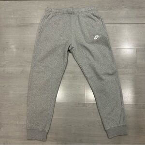Nike Mens Sportswear Club Fleece Joggers Gray Heather BV2671-063 Size M